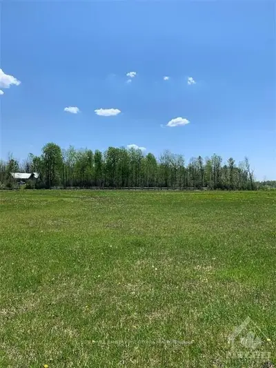 2400 BEACH Road, North Grenville, ON K0G 1S0