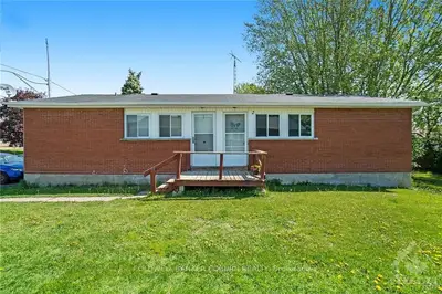 34 HOWARD Street, North Dundas, ON K0C 1H0