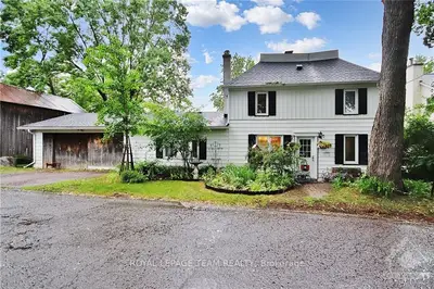 6716 LORD NELSON Street, Manotick - Kars - Rideau Twp and Area, ON K0A 2E0