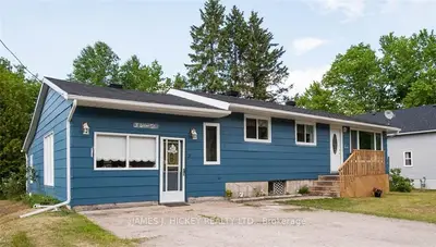 3 LEGION Street, Laurentian Hills, ON K0J 1P0