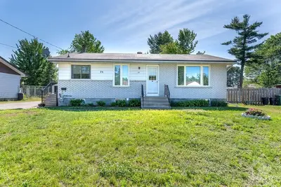 75 SELKIRK Street, Petawawa, ON K8H 1P3