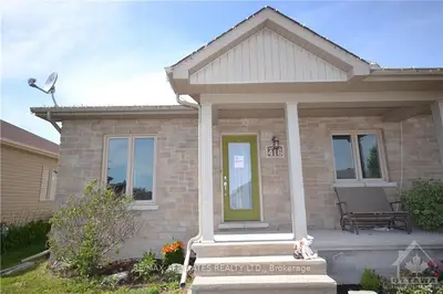 416 DENIS Street, Alfred and Plantagenet, ON K0A 3K0