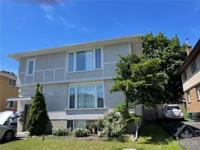 860 CONNAUGHT Avenue 3, Britannia Heights - Queensway Terrace N and Area, ON K2B 5M6