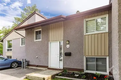 286 WOODFIELD Drive, Tanglewood - Grenfell Glen - Pineglen, ON K2G 3W9