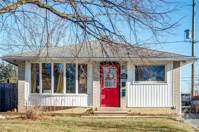 2363 PALM Street, Alta Vista and Area, ON K1H 6Y7