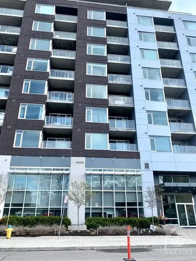 7 MARQUETTE Avenue 304, Vanier and Kingsview Park, ON K1L 8A7