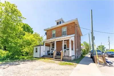 720 PEMBROKE Street W, Pembroke, ON K8A 5P6