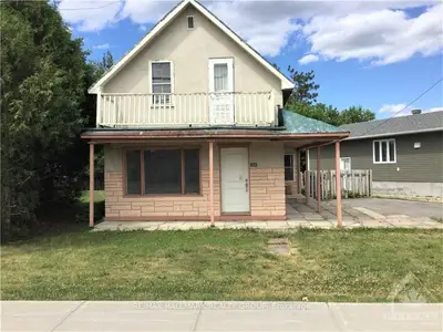 404 Laurier Street, Clarence-rockland, On K4k 1g2