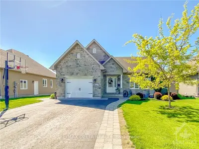 127 Caledonia Road, The Nation, On K0c 2b0
