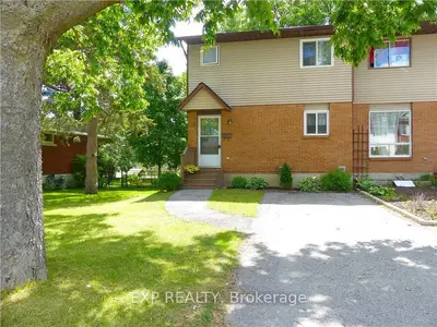 18 TOWN LINE EAST Road, Carleton Place, ON K7C 2C7
