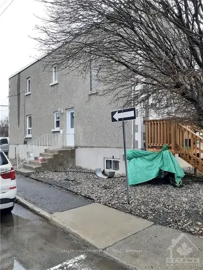 161 DESCHAMPS Avenue, Vanier and Kingsview Park, ON K1L 5Z3