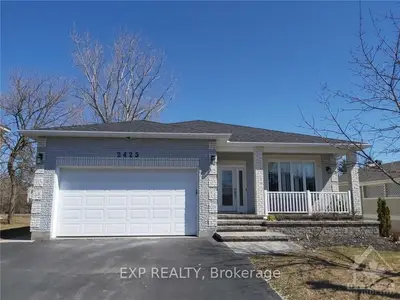 2425 PAGE Road, Orleans - Convent Glen and Area, ON K1W 1H2
