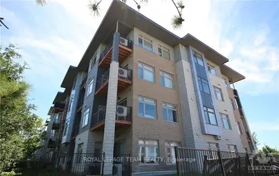 2785 BASELINE Road 403, Parkway Park - Queensway Terrace S and Area, ON K2H 0B7