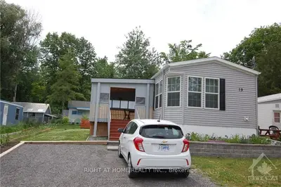 7481 MITCH OWENS Road 19, Leitrim, ON K1G 3N4