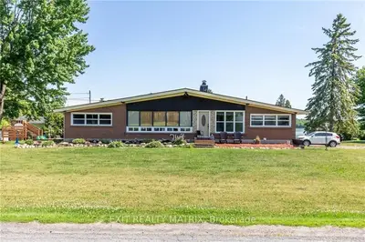 20 CADIEUX Street, Hawkesbury, ON K6A 2V8