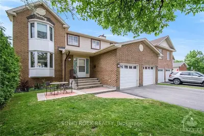 20 DEPPER Place, Hunt Club - South Keys and Area, ON K1T 3L4
