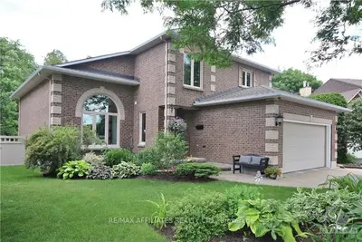 34 LONEMEADOW Trail, Stittsville - Munster - Richmond, ON K2S 1E1