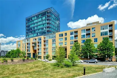 200 LETT Street 105, West Centre Town, ON K1R 0A7