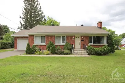 2136 NIAGARA Drive, Alta Vista and Area, ON K1H 6H4