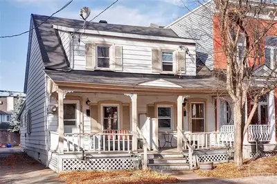 229 St Andrew Street, Lower Town - Sandy Hill, On K1n 5g5