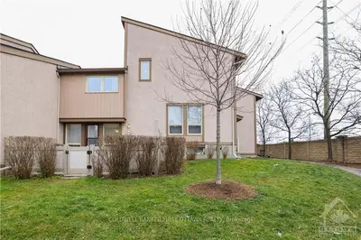 2235 STONEHENGE Crescent, Cyrville - Carson Grove - Pineview, ON K1B 4N7