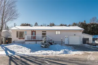 95 FORTUNE Street, Stittsville - Munster - Richmond, ON K0A 2Z0