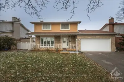 1027 DYNES Road, Mooneys Bay - Carleton Heights and Area, ON K2C 0H2