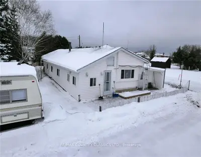 225 JOHN Street, Madawaska Valley, ON K0J 1B0