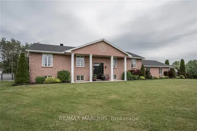 18598 Grandview Crescent, South Glengarry, On K0c 2j0