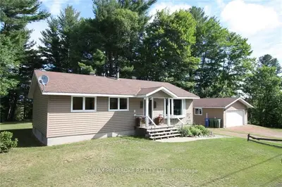 978 FOREST LEA Road, Laurentian Valley, ON K8A 6W6