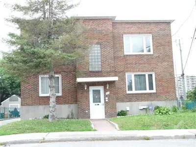 70 VACHON Avenue 3, Vanier and Kingsview Park, ON K1L 5S8