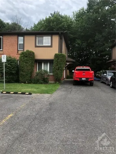 3180 STOCKTON Drive 98, Blossom Park - Airport and Area, ON K1T 1S1