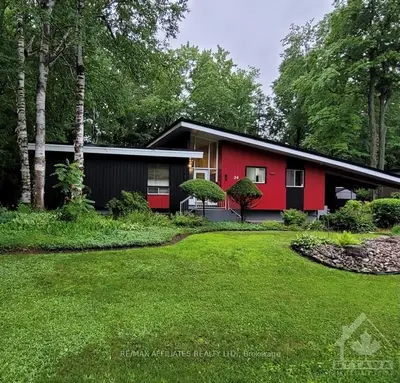 24 BURNBANK Street, Tanglewood - Grenfell Glen - Pineglen, ON K2G 0H4