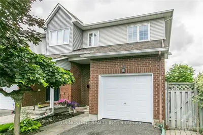 48 HOULAHAN Street, Barrhaven, ON K2J 3Y6