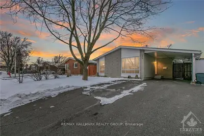 2215 MELFORT Street, Elmvale Acres and Area, ON K1G 1H6
