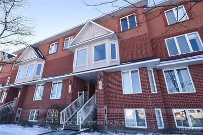 389 AQUAVIEW Drive, Orleans - Cumberland and Area, ON K4A 5E4