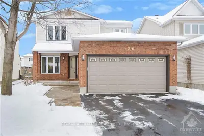 786 ADENCLIFFE Drive, Orleans - Cumberland and Area, ON K4A 3E4
