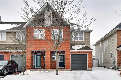 261 BRADWELL Way, Blossom Park - Airport and Area, ON K1T 4J2