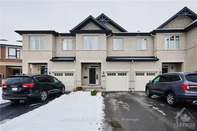 658 WHITECLIFFS Avenue, Blossom Park - Airport and Area, ON K1V 2N4