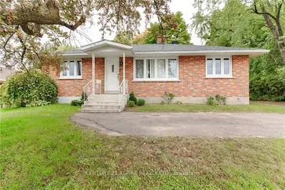 601 CECELIA Street, Pembroke, ON K8A 1T5