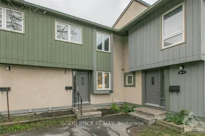 20D BENLEA Drive, Tanglewood - Grenfell Glen - Pineglen, ON K2G 4A8