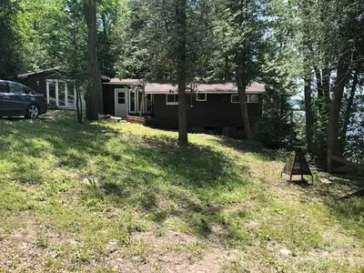 62 HENDRY Lane, Whitewater Region, ON K0J 1K0