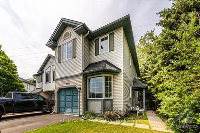 2055 AVENUE O Avenue, Alta Vista and Area, ON K1G 0B1
