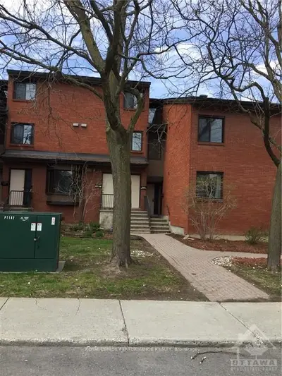 35 ROBINSON Avenue I, Lower Town - Sandy Hill, ON K1N 8N8