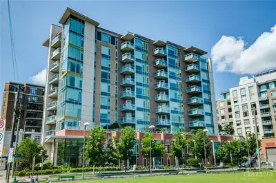 401 GOLDEN Avenue 1003, Carlingwood - Westboro and Area, ON K2A 1H4