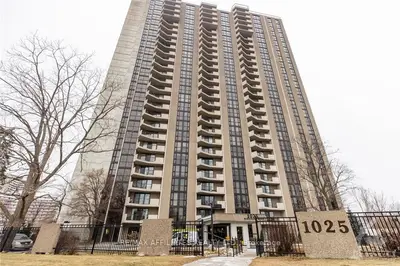 1025 RICHMOND Road 1405, Woodroffe, ON K2B 8G8