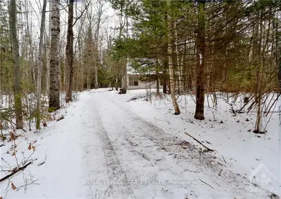 4309 ARMITAGE Avenue, Constance Bay - Dunrobin - Kilmaurs - Woodlawn, ON K0A 1T0