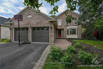 927 RAFTSMAN Lane, Orleans - Convent Glen and Area, ON K1C 2V3