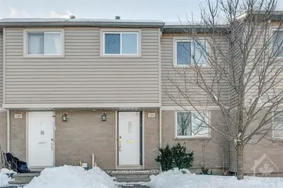 1395 PEREZ Crescent, Cyrville - Carson Grove - Pineview, ON K1J 8V3