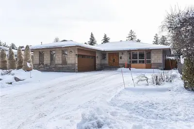 274 FAIRCREST Road, Alta Vista and Area, ON K1H 5E1